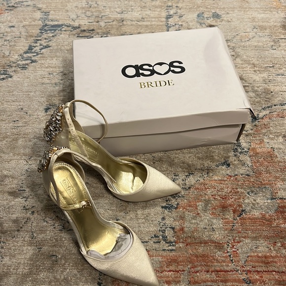 Cream/White ASOS BRIDE Heels - Picture 14 of 16